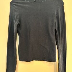 Women’s navy blue Long-Sleeve Crewneck Top - Classic Essential